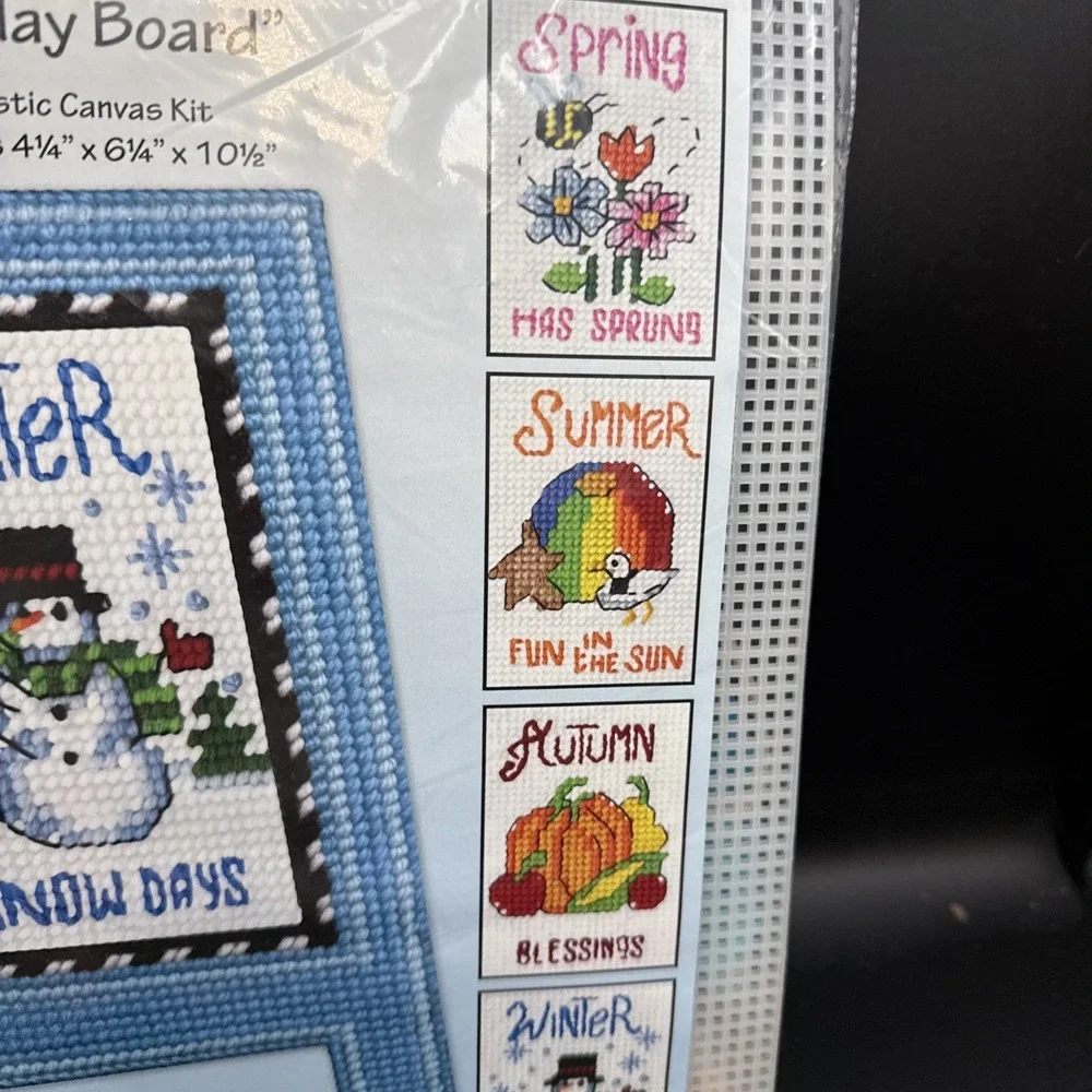 Design Works 4 Seasons Display‎ Board Plastic Canvas Kit New/Sealed